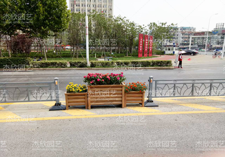 PVC花箱適合戶外使用嗎？