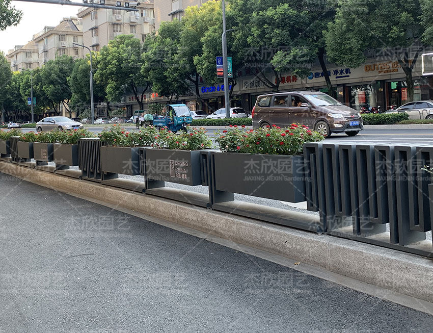 花箱護(hù)欄定制怎么選？