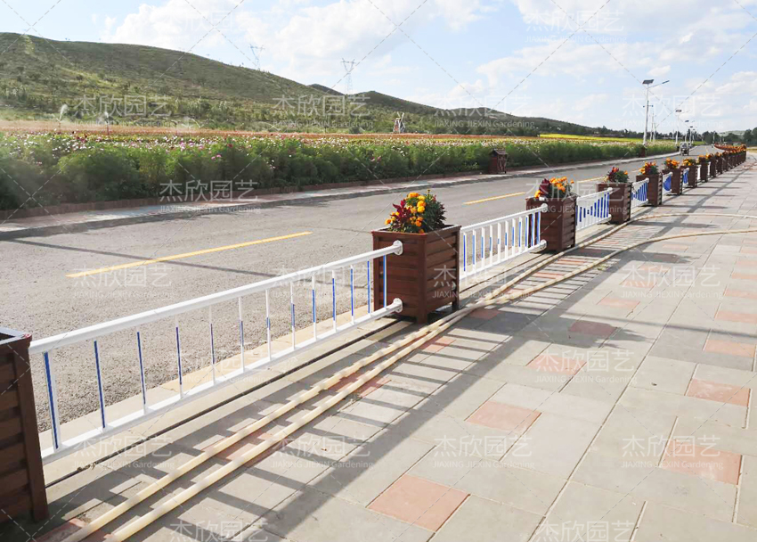 鋁合金花箱批發(fā)哪里有？