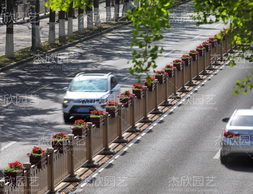 鋁合金花箱的優(yōu)勢(shì)有哪些？